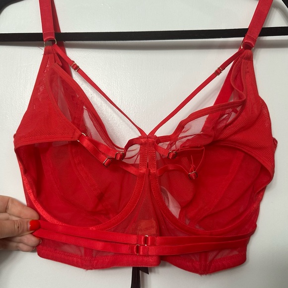 PLAYFUL PROMISES Eddie Red Crossover Balconette Bra - 34J - Picture 6 of 7